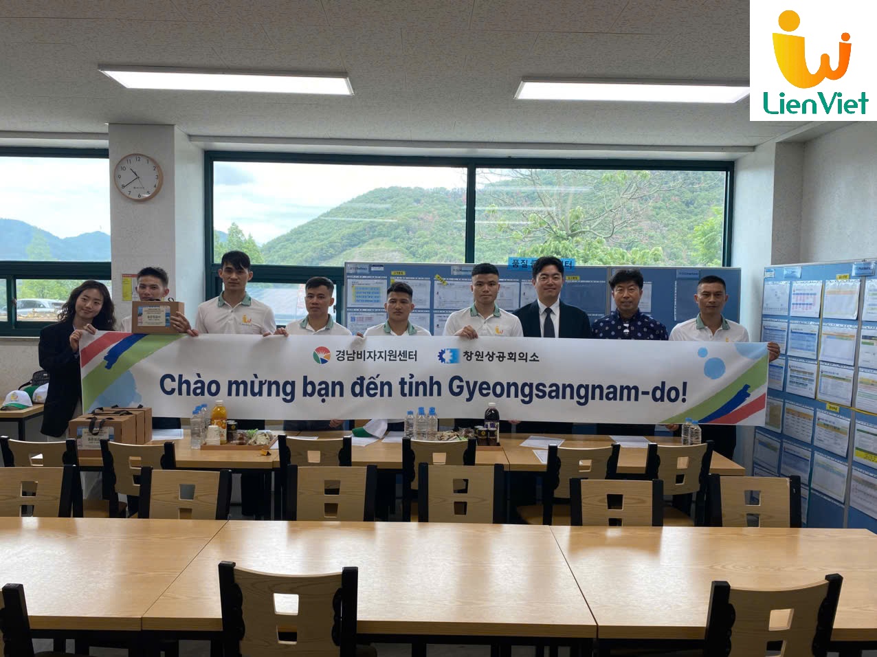 CHÚC MỪNG CÁC BẠN ĐƠN VISA ĐÔ THỊ TỈNH GYEONGSANGNAM- DO ĐÃ TỚI HÀN QUỐC AN TOÀN.  CHÚC CÁC EM CỐ GẮNG VÀ THÀNH CÔNG TRÊN ĐẤT BẠN!